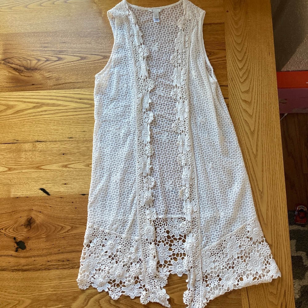 Est. 1946 Cream Lace Sleeveless Duster - Small